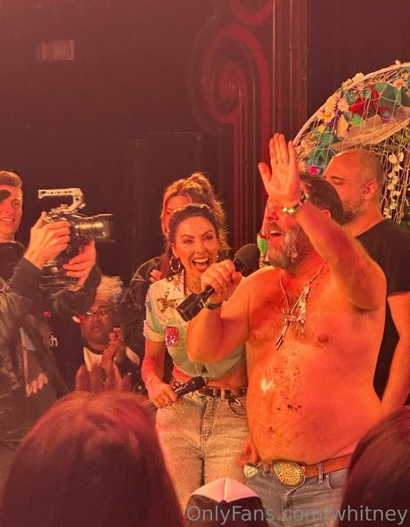 whitney model pretty photos