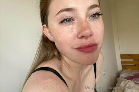 comeonanna porn model image