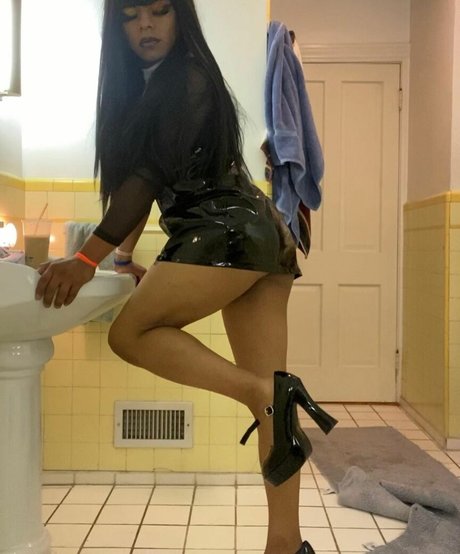 Alexiacdgirl pornstar erotic img