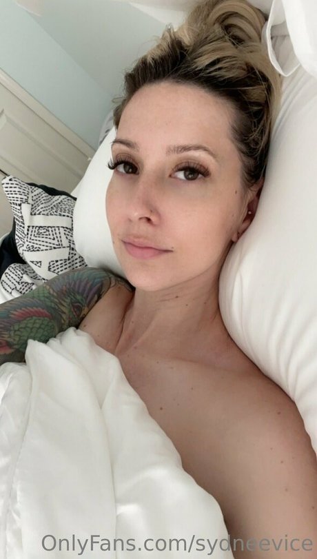 sydneevice porn model gallery
