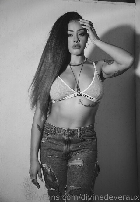 divinedeveraux star photo