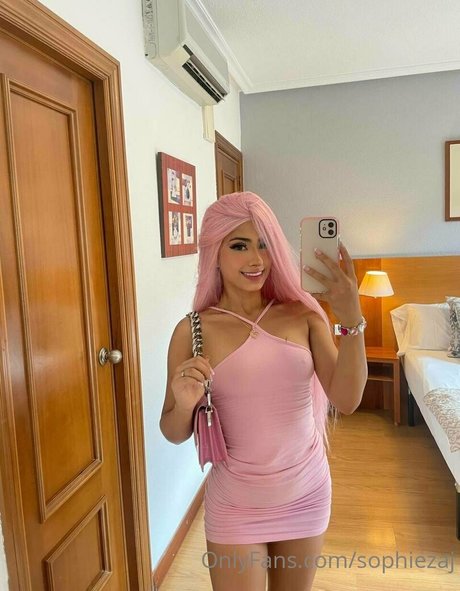 sophiemiler model hot pic