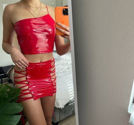 Lara Fraser star naked pics