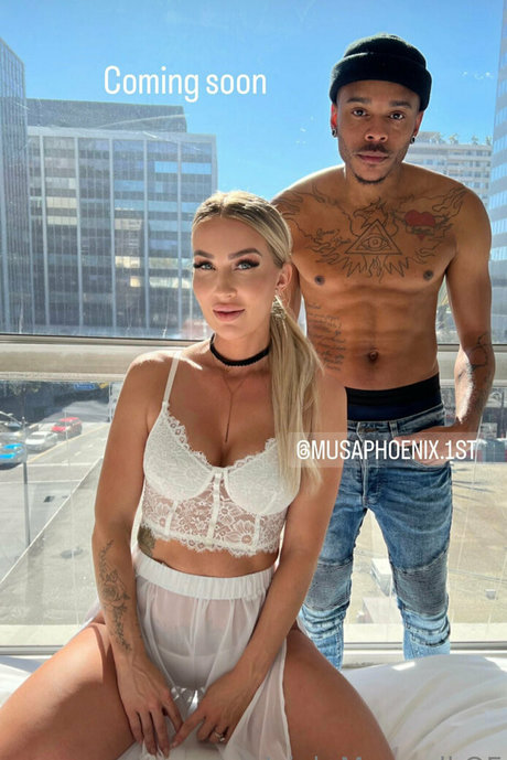 isiahmaxwell free pornstar photos