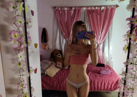 kayciebrowning beautiful star img