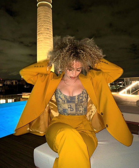 Ella Eyre high quality star galleries