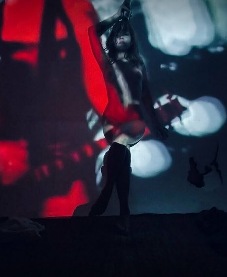 Jade Baraldo model photo