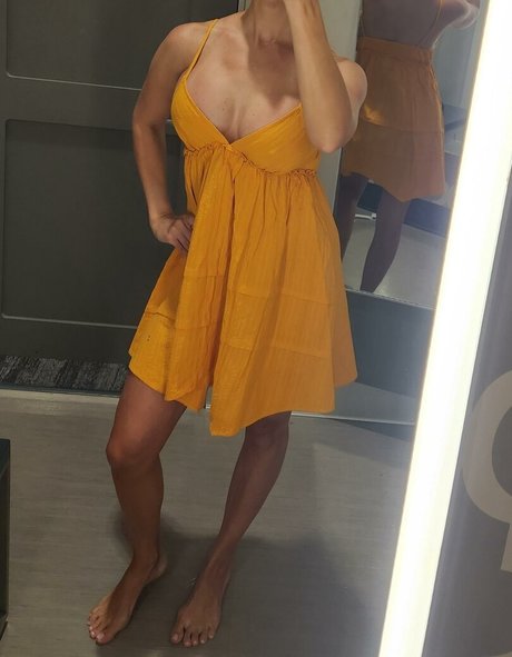 BunnyWithBenefits hd pornstar image