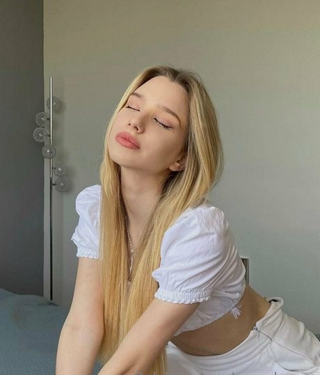 ananda yes pornstar adult image