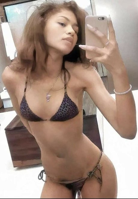 Zendaya sex star images