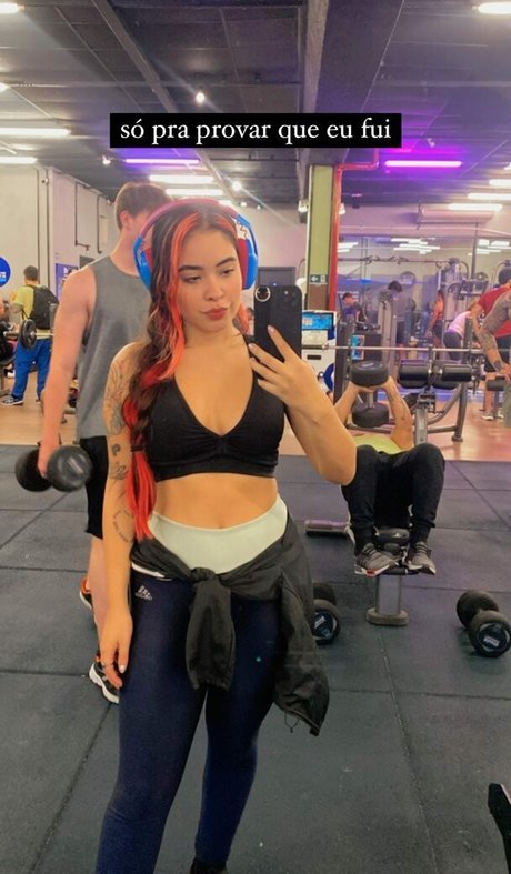 Bruna Balbino star exclusive pics