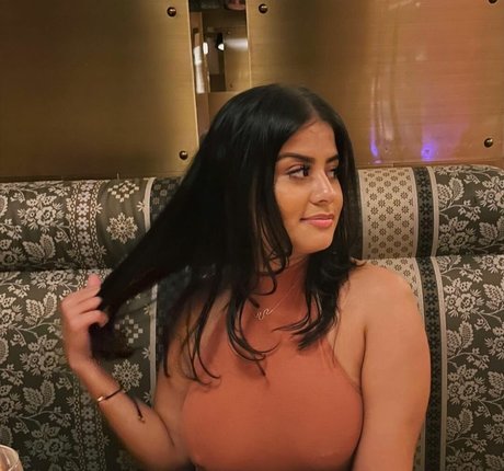 shegotdesiress nudes model gallery