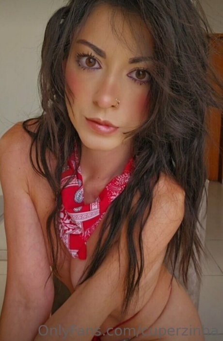 Cuperzinha hot actress images