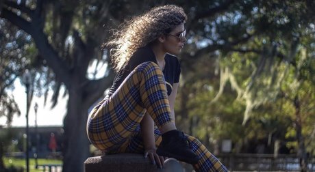 JustYeliz hd actress photos