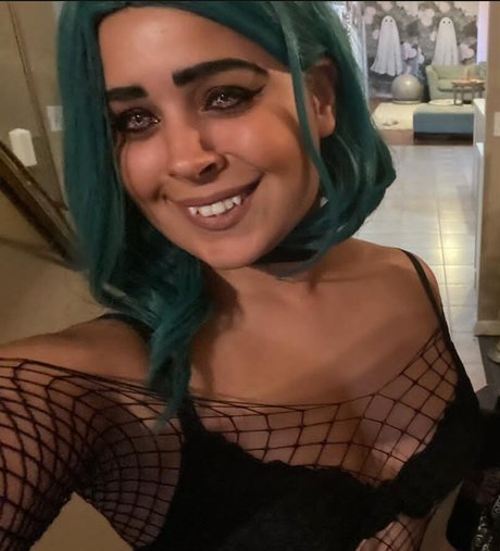 JustYeliz model hd galleries