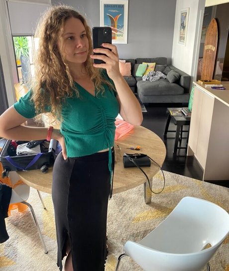 RoxyTall star nice image