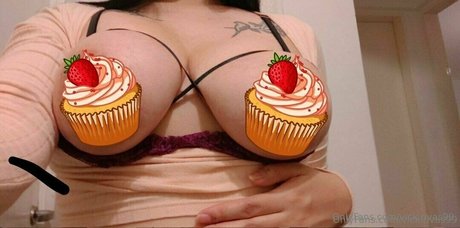 vickirivas99 model nudes pics