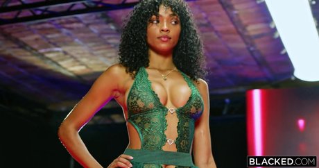 barbie98n naked actress gallery