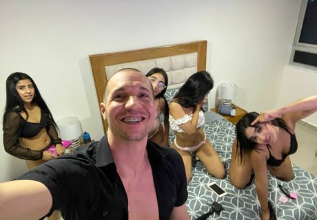 Travelvids nudes pornstar picture