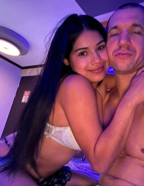 Travelvids naked pornstar archive