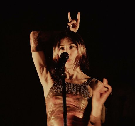 Caroline Polachek sex star images