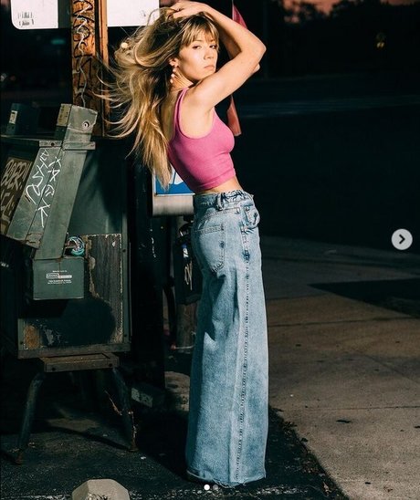 Jennette McCurdy high quality actress pictures