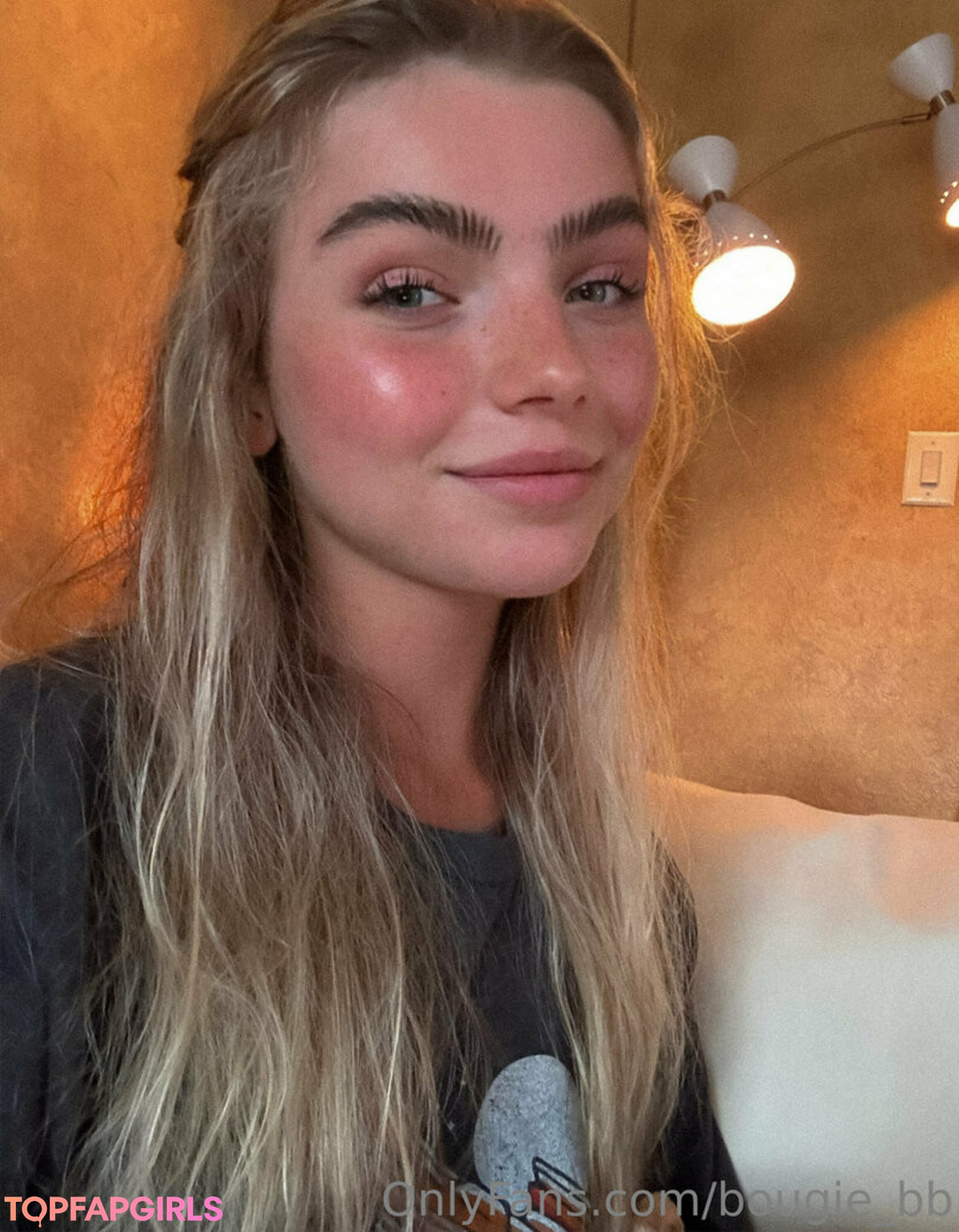 Brie Belle porn actress picture