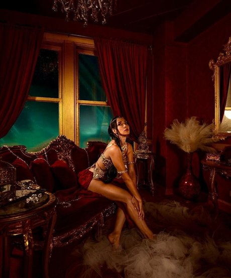 Milynn Sarley model hd pictures