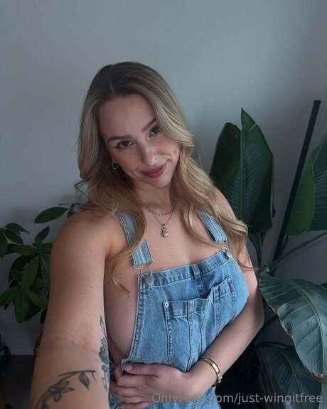 just wingitfree top model pic