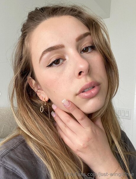 just wingitfree star nude pictures