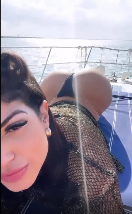 Claudia Mustelier naked star pictures