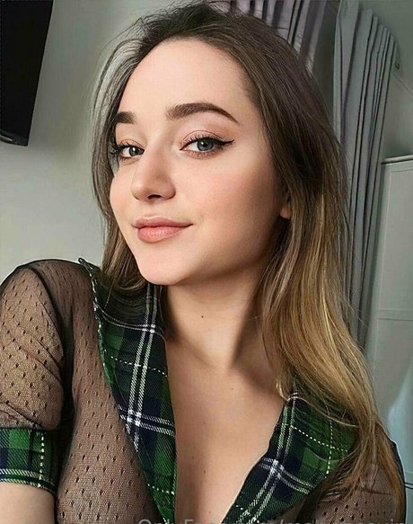 maryrosevip pornstar pretty photos