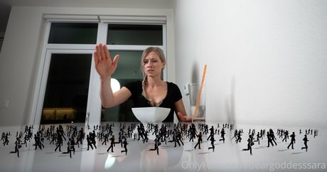 deargoddesssara model hot galleries