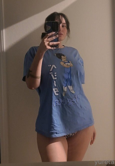 yureta2 star nude image