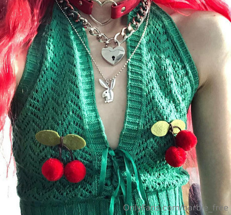 barbie free Profile pic