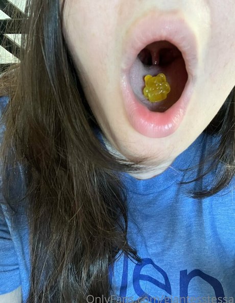 giantesstessa hd pornstar photos