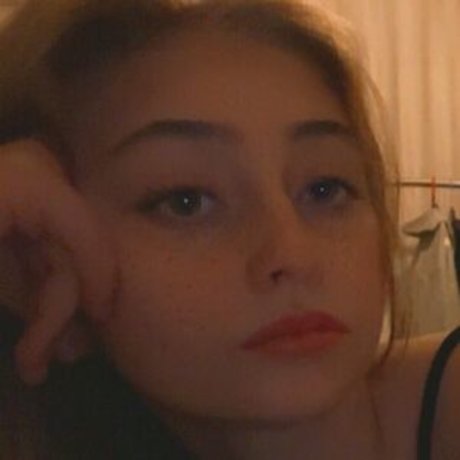 onlychey04 pornstar pretty pics