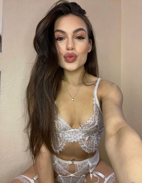 vivi torn Profile pic