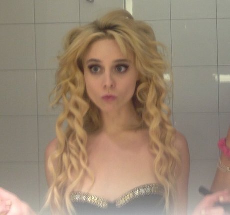 Alessandra Torresani model perfect archive