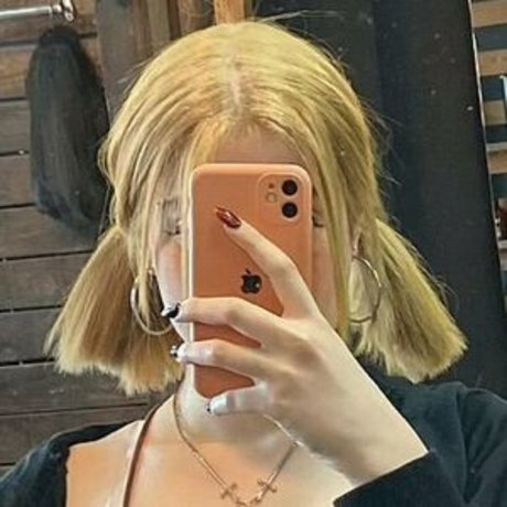 fraoula erotic pornstar pic