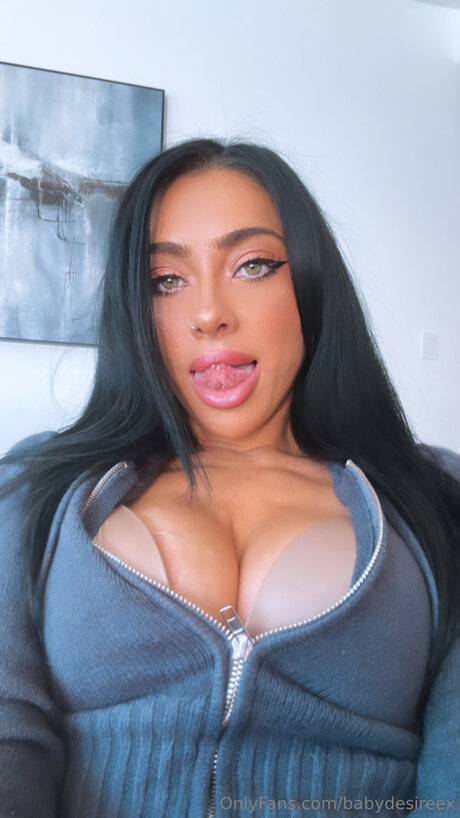 Babydesireex exclusive pornstar pictures