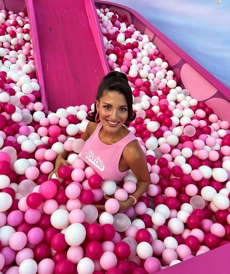 Tania Medina erotic pornstar photos