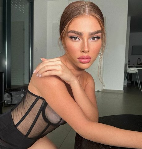 Eden Chanel pornstar pretty pics