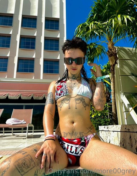 more00grey model naked photos