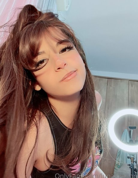 Lunaloveton pornstar hd photo