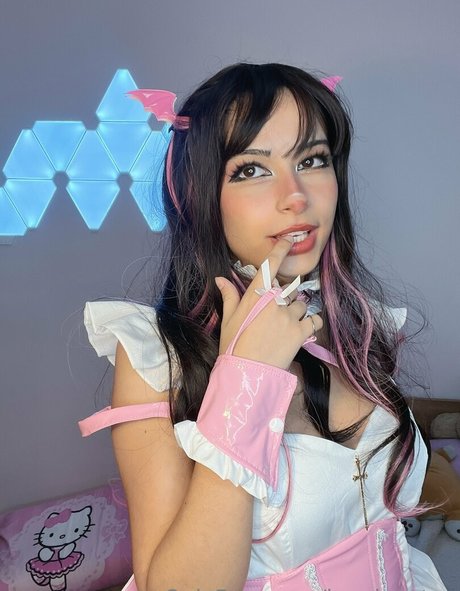 Lunaloveton model exclusive images