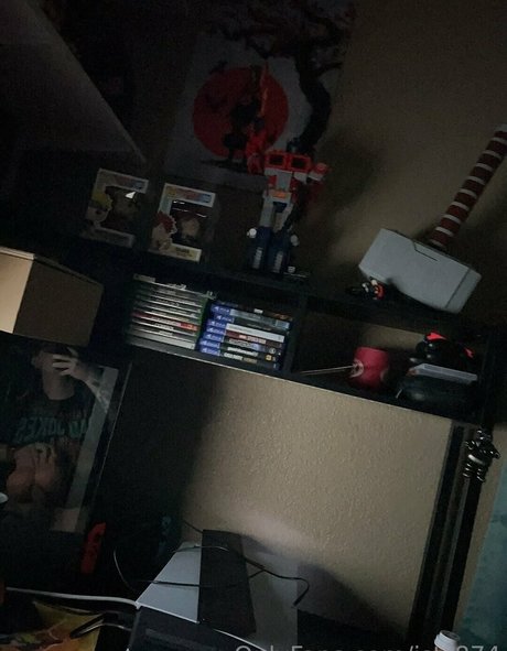 jst 874 erotic actress picture