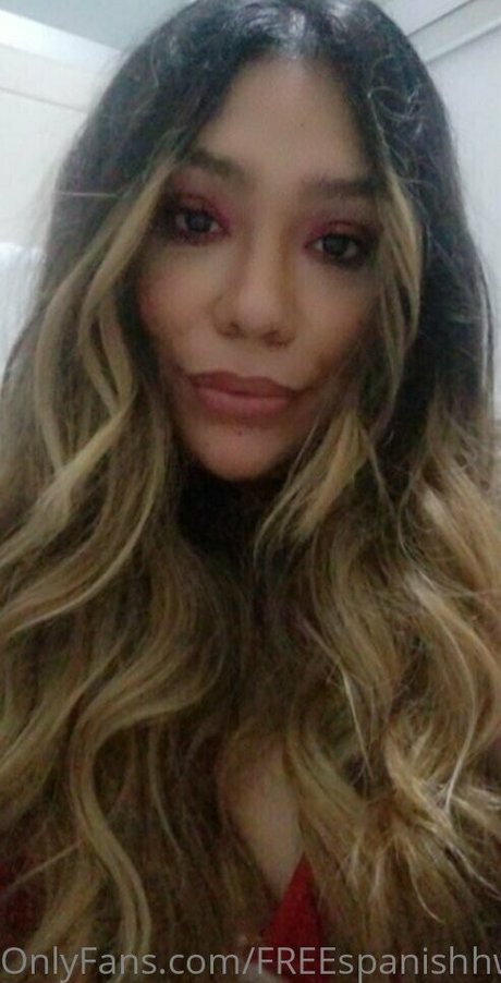 bigbootylatinamx pretty model image