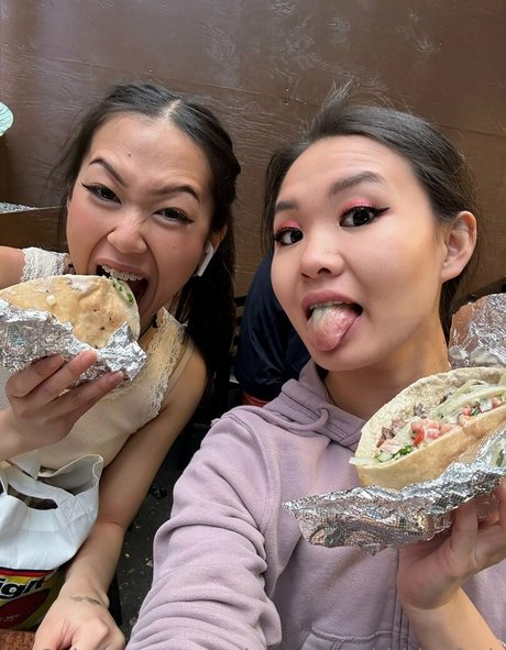 sakuratheforbiddenfruit xxx model photo