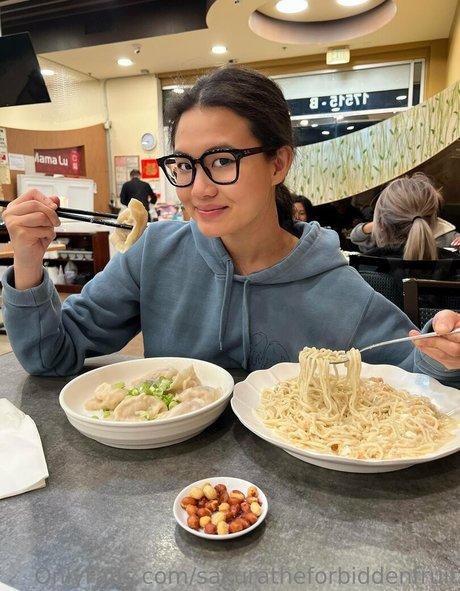 sakuratheforbiddenfruit erotic star archive